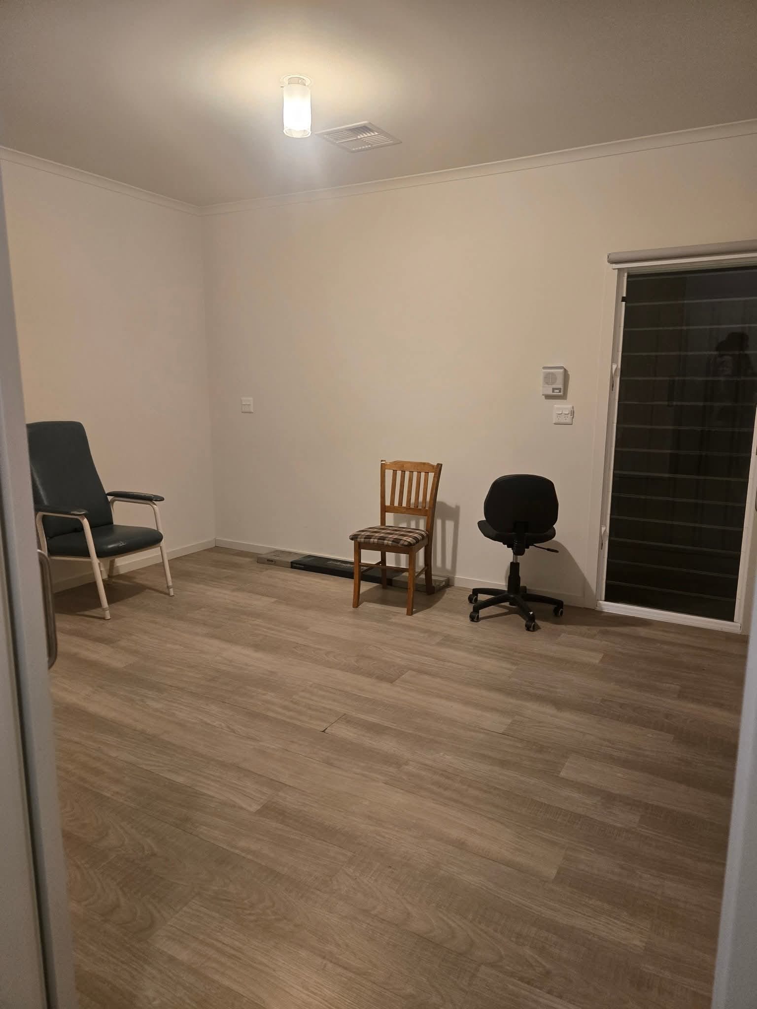 Elizabeth North SA Property Female Only Bedroom 1