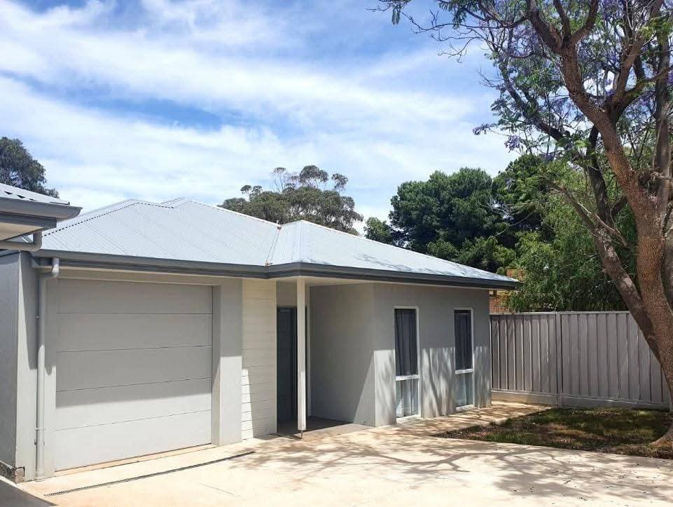 Elizabeth North SA Property Female Only